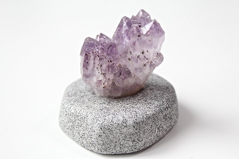 Stone varieties planted SHIZAI ▲ Brazil Amethyst (with base) ▲ - Items for Display - Paper Purple