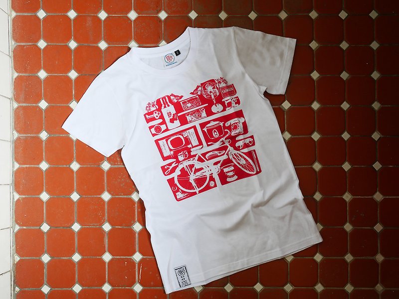Retro T-Shirt - Chinese character double happiness in red - เสื้อยืดผู้ชาย - ผ้าฝ้าย/ผ้าลินิน ขาว