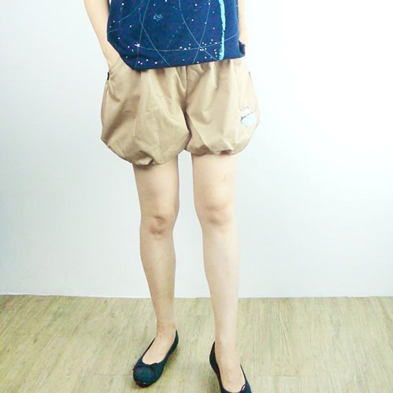 : Urb. [Lantern pants] 剉 ice / bud shorts two-color x double-sided wear - กางเกงขายาว - ผ้าฝ้าย/ผ้าลินิน สีทอง