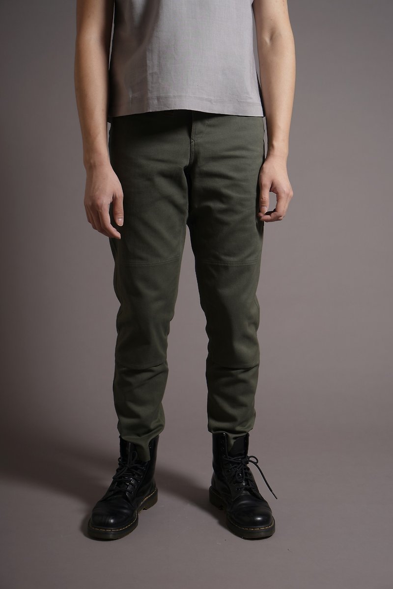 Adjustable Buckle Pants Army Green - กางเกงขายาว - วัสดุอื่นๆ สีเขียว