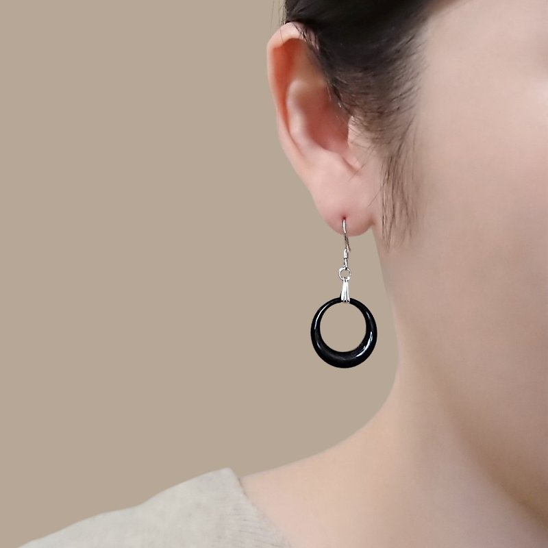 Black Onyx Ring Hoop Sterling Silver Dangle Earrings - ต่างหู - เงินแท้ สีดำ