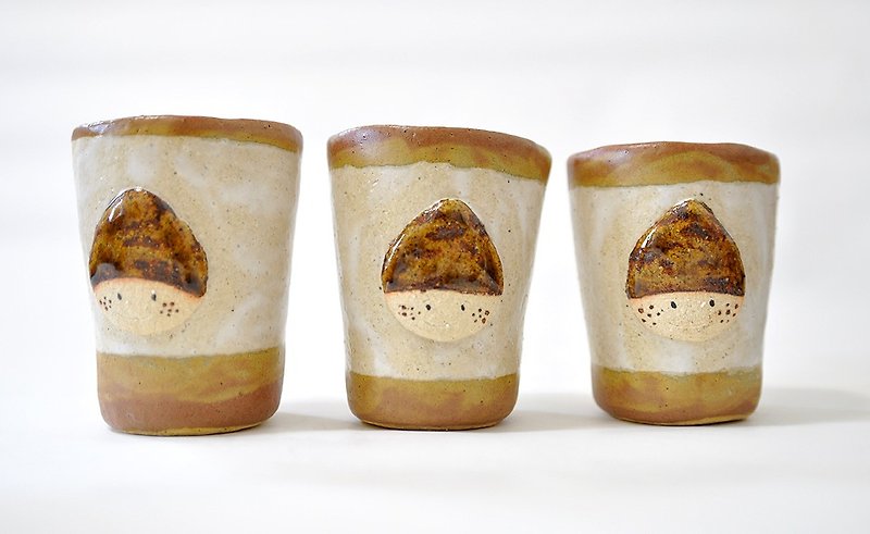 Acorn-marked cup - Mugs - Other Materials Brown
