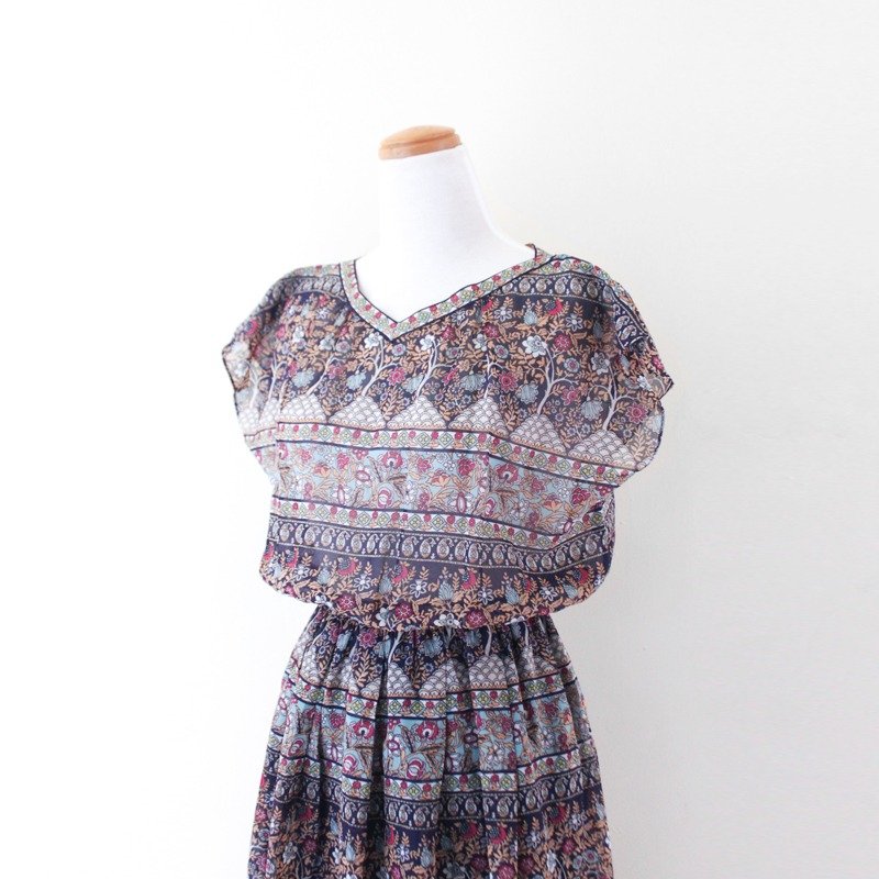 [RE0514D235] Great retro national wind totem vintage loose short-sleeved dress - ชุดเดรส - วัสดุอื่นๆ สีดำ