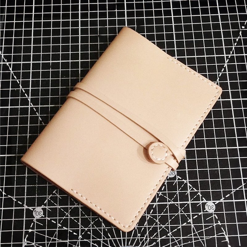 Feileng Cui A6 Leather Book Cover/Handbook-Oak White/Customized Engraving - Notebooks & Journals - Genuine Leather White
