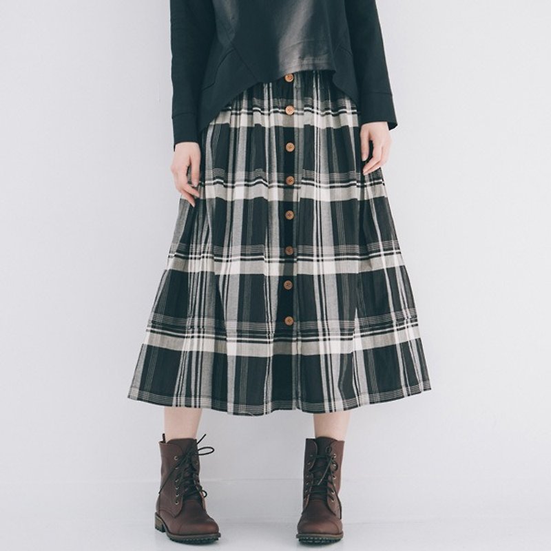 許許兒♪木排釦格紋八分裙(附口袋) - スカート - その他の素材 ブラック