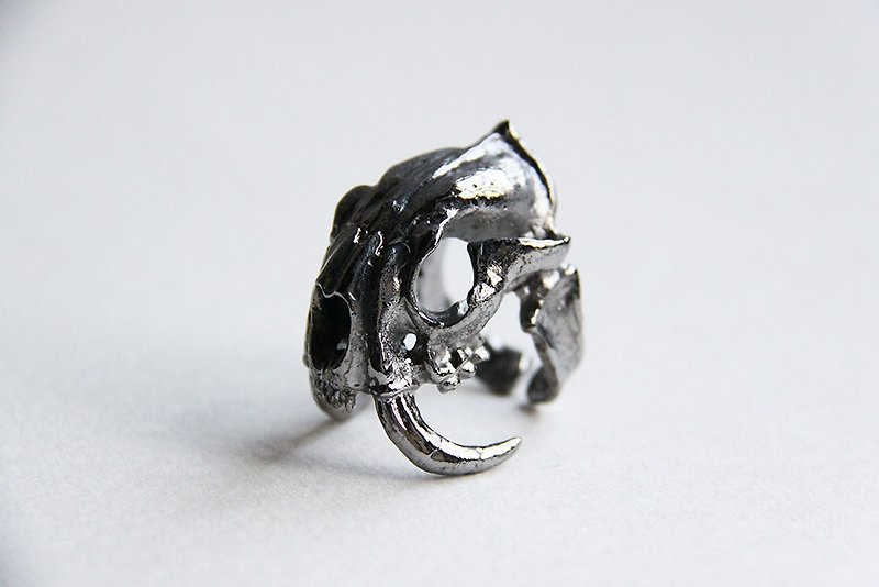 Saber Tooth Tiger Ring - Black Ruthenium - General Rings - Other Metals Gray