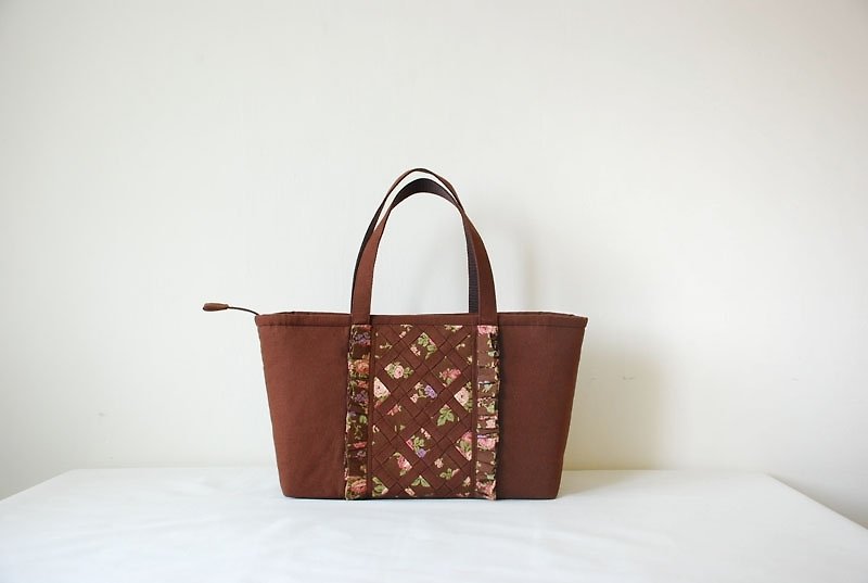 Princess :: :: cat cloth woven series - fence garden - Handbags & Totes - Other Materials Brown