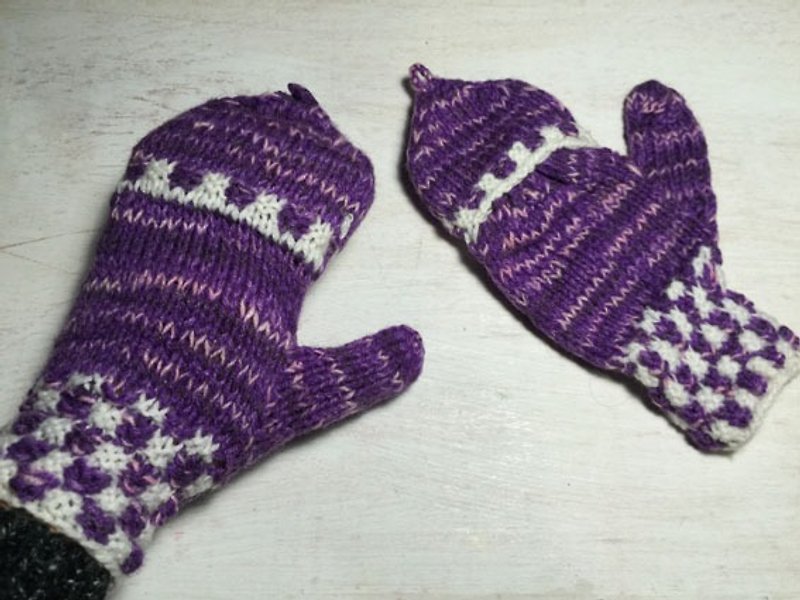 Handmade Peruvian wool gloves cover - purple - ถุงมือ - วัสดุอื่นๆ สีม่วง