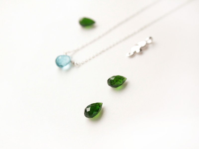 Journal chrome Stone/rainbow semi- Gemstone nude sterling silver collarbone necklace - Necklaces - Gemstone Green