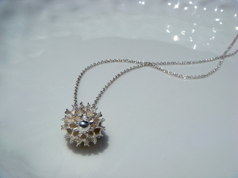 The fruit of midsummer. Sterling silver necklace - สร้อยคอ - โลหะ ขาว