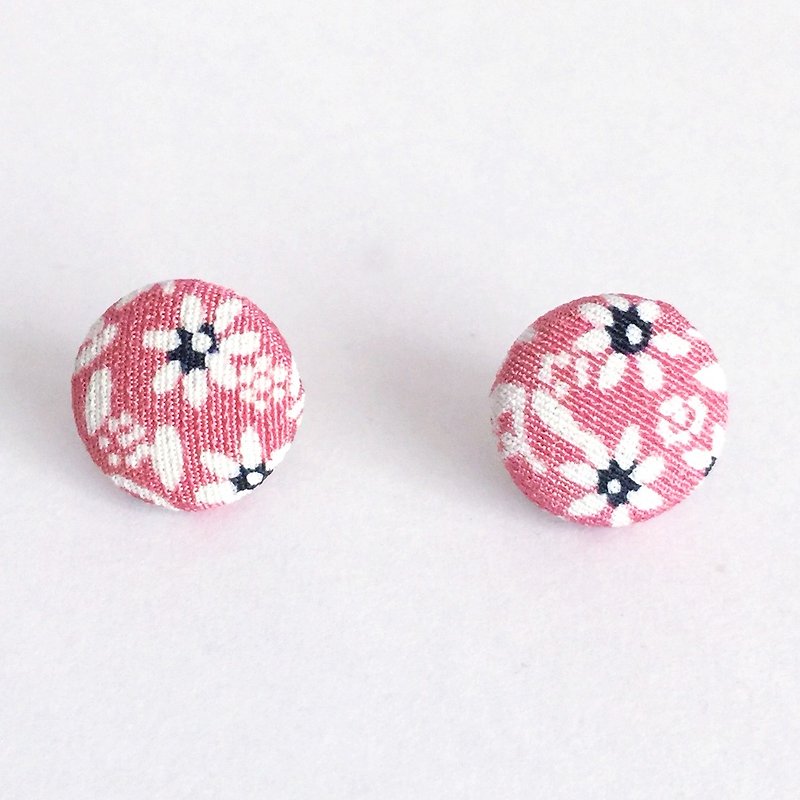 Earring with Japanese Traditional pattern, Kimono - Earrings & Clip-ons - Other Materials Pink