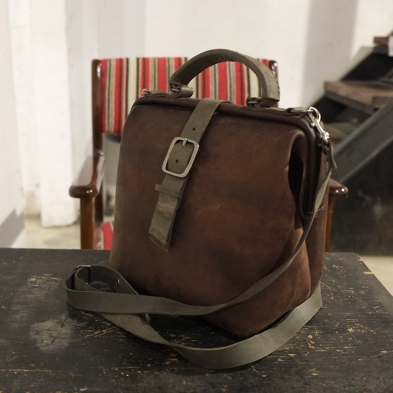 Lovey Leather Small Object / Retro Camera Doctor Bag-Pioneer 23 cm - Camera Bags & Camera Cases - Genuine Leather Brown
