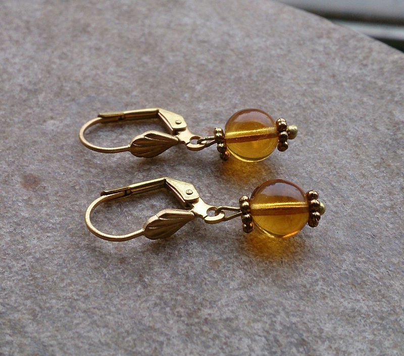 蜂蜜古董珠黃銅耳環 - 耳環/耳夾 - 寶石 金色