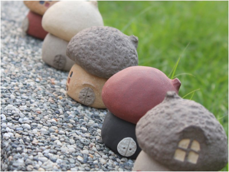 Super Cute Pottery Handmade Mushroom House 5 Types Set/Without Owl - เซรามิก - วัสดุอื่นๆ 