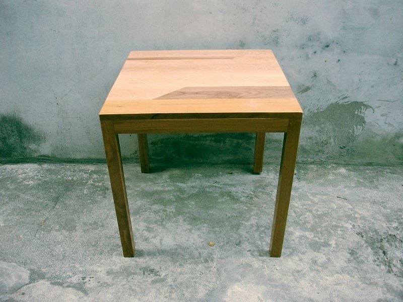 Solid wood dining table - โต๊ะอาหาร - ไม้ สีนำ้ตาล