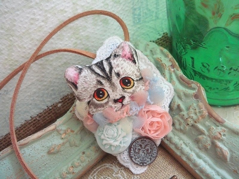 Garohands 夢幻甜氛貓咪頭蕾絲玫瑰手感中長鍊  A197  森林系 禮物 - 項鍊 - 其他材質 多色