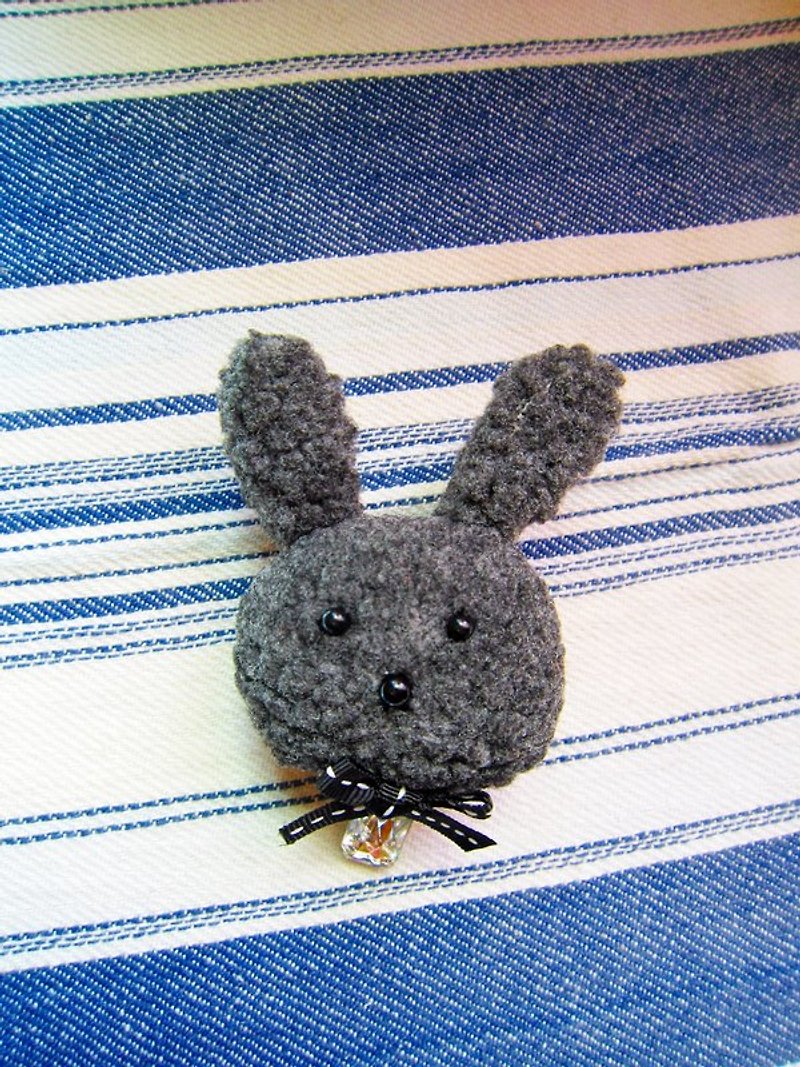 Grey Bunny pin - Brooches - Other Materials Gray