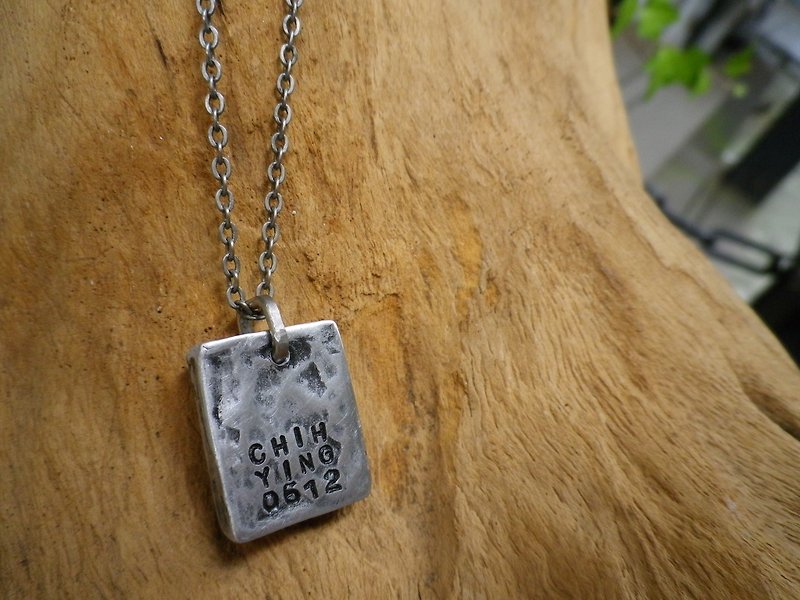 atwill / brand. Imprint lettering necklace - Necklaces - Other Metals Silver
