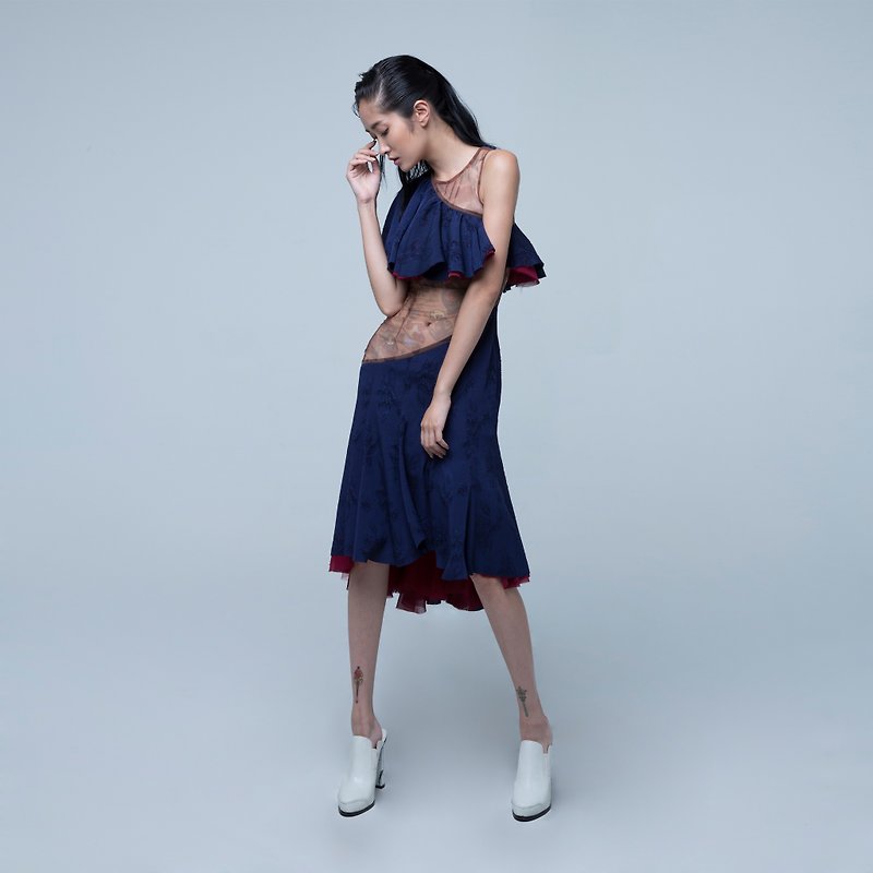 Ruffle Detail One Shoulder Dress With Fishtail Skirt - ชุดเดรส - ผ้าไหม สีน้ำเงิน