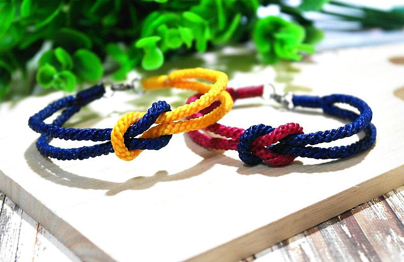 Hand-knitted silk Wax thread style <Double Love> //You can choose your own color// - สร้อยข้อมือ - ขี้ผึ้ง หลากหลายสี