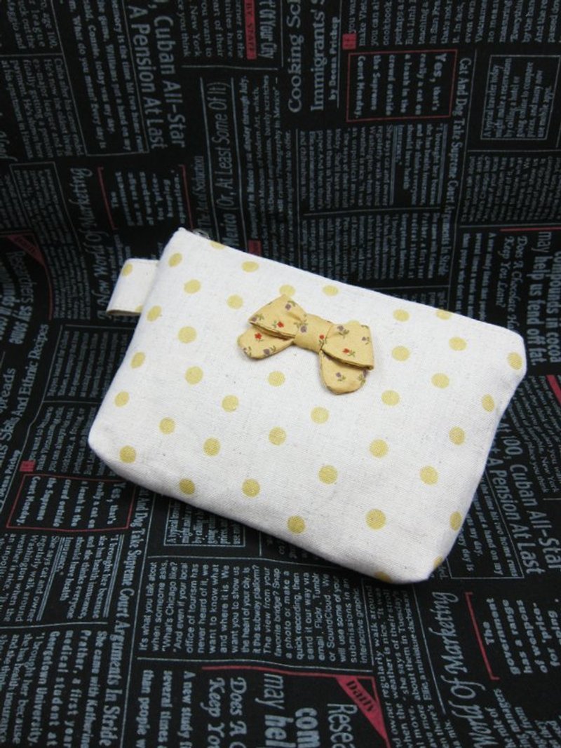 黃色蝴蝶結化妝包 - 化妝袋/收納袋 - 其他材質 黃色