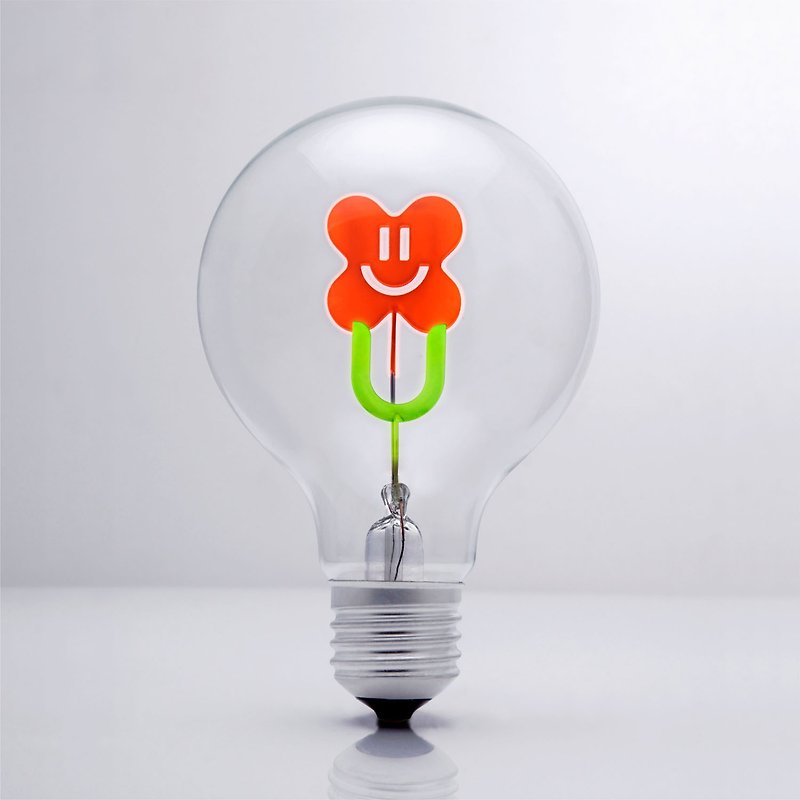 DarkSteve - Smiley Flower - Vintage Light Bulb - Edison Style G80 E26 Screw Filament Decorative Light Bulbs #1 Unique Gift - Lighting - Glass Red