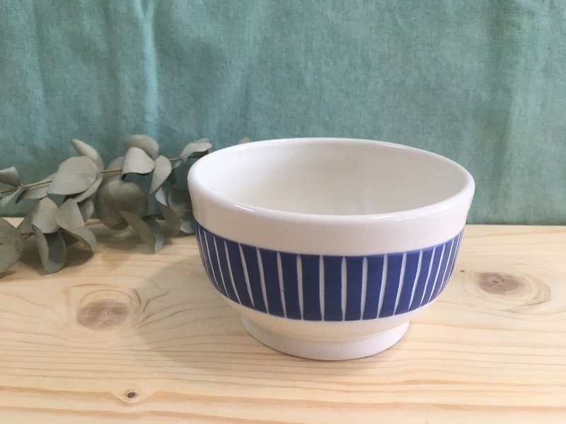 Blue - Line Pottery Bowl - ถ้วยชาม - ดินเผา สีน้ำเงิน