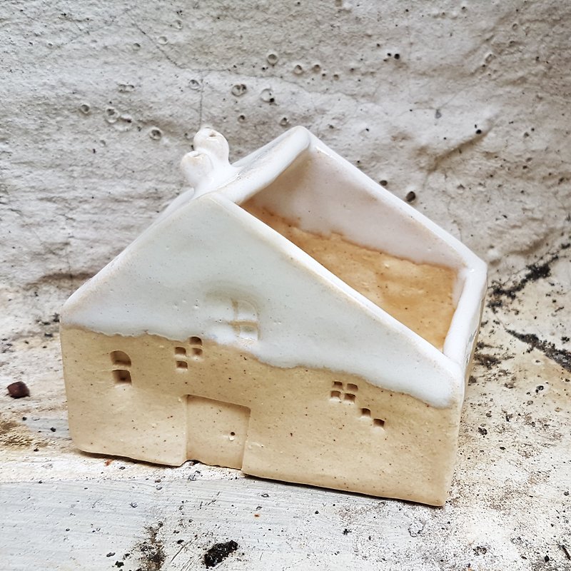 The small snow house 2【The series of walking amidst the snow】 - Pottery & Ceramics - Pottery White