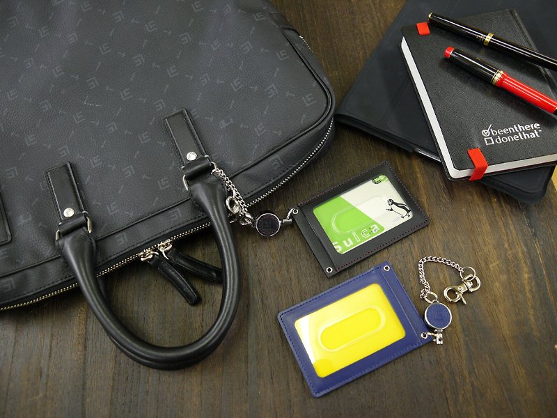 革職人 LEATHER FACTORY【Reel Pass Card Case w. ID Window】Made in Japan - ID & Badge Holders - Genuine Leather Multicolor