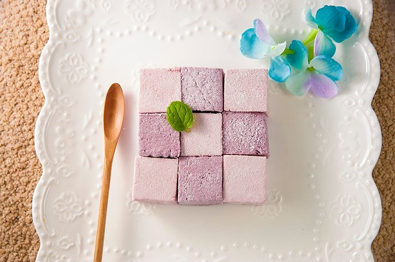 BP} {INNS restaurants 100% blueberry cotton candy (20 pack into / bag) - added fresh blueberries - Cake & Desserts - Fresh Ingredients Purple