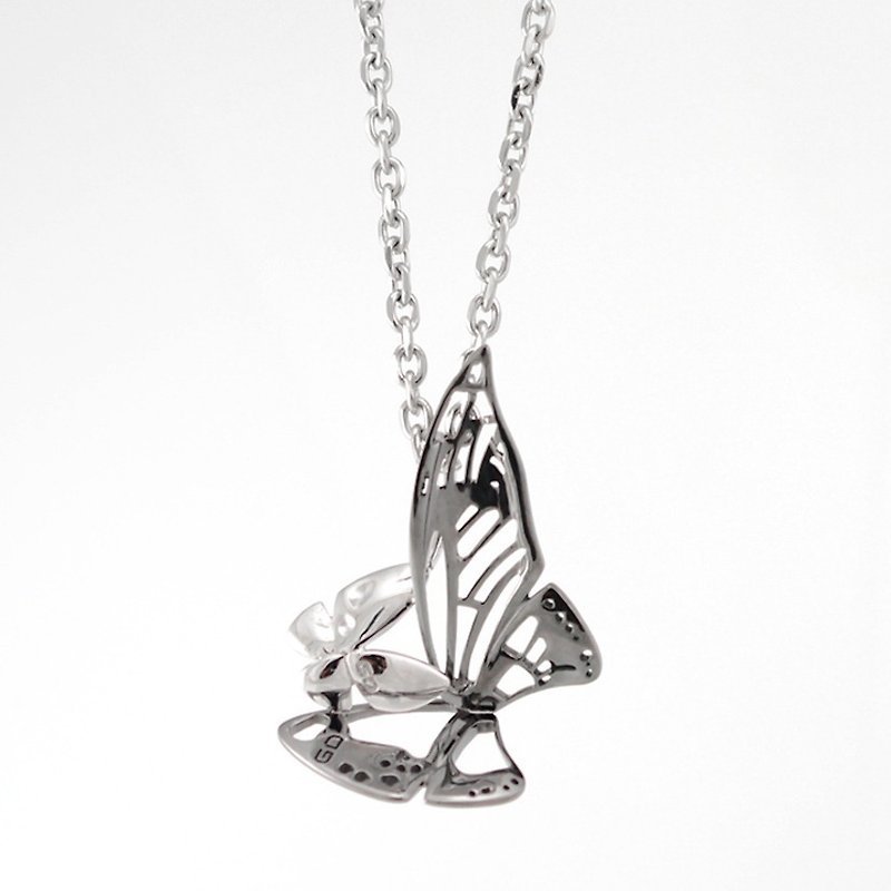 BUTTERFLY- Butterfly Hollow Necklace /Jewelry - สร้อยคอ - โลหะ สีเงิน