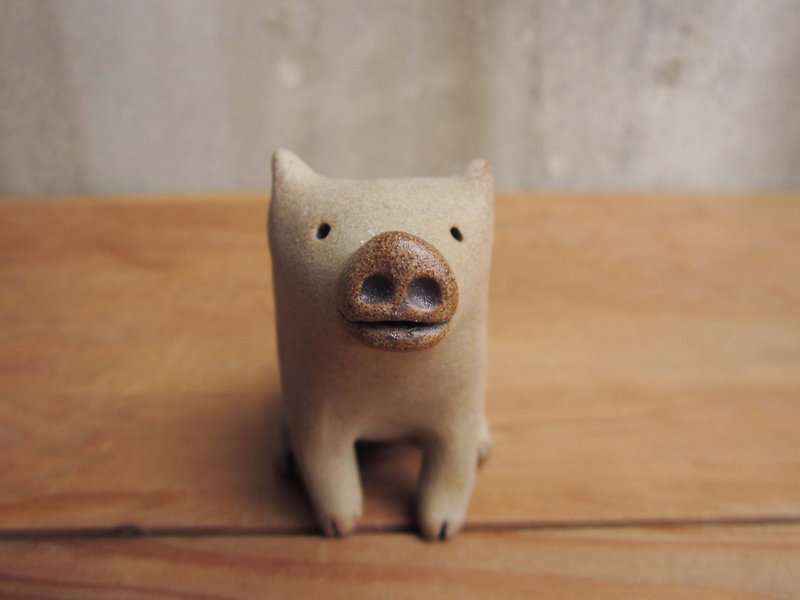 Taiwan small wild boar - Pottery & Ceramics - Other Materials 