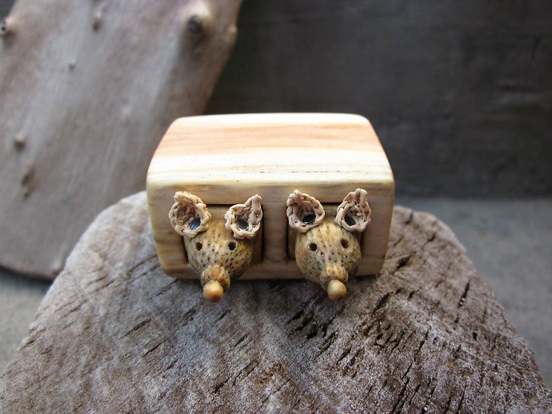 Miniature drawer with animals, wood carving, wood box - ของวางตกแต่ง - ไม้ 