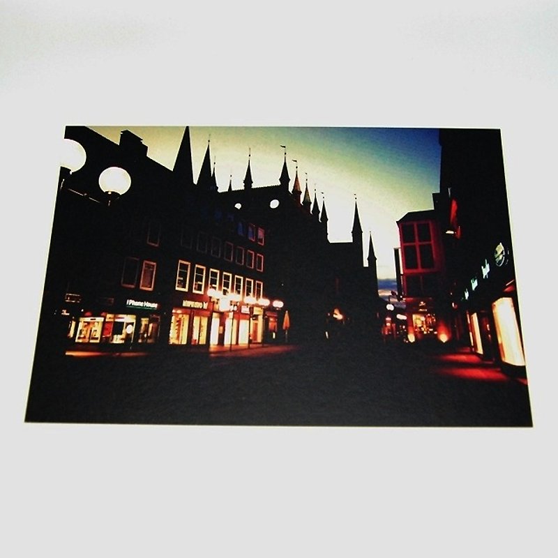 攝影明信片 | 城市小旅行 - 德國呂貝克-夜晚的街道 - 卡片/明信片 - 紙 多色