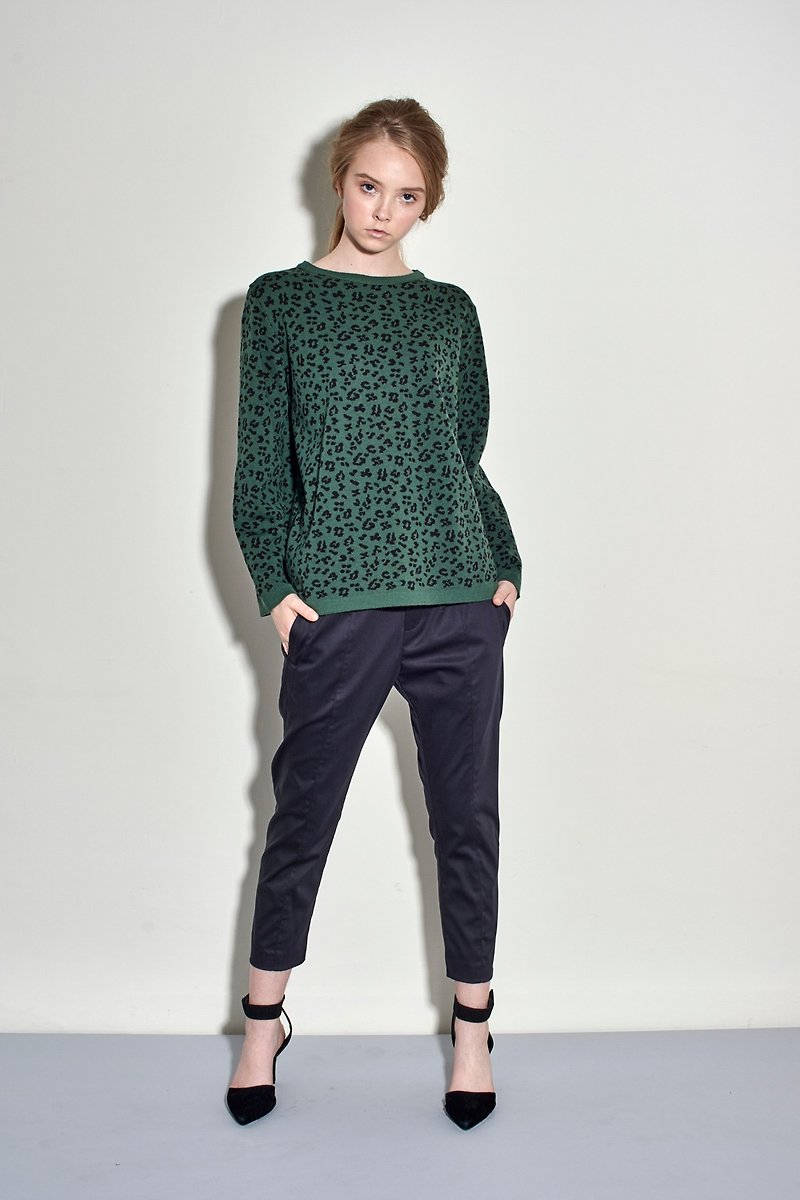 Clearance-Green Wool Leopard Totem Knit Sweater - สเวตเตอร์ผู้หญิง - ขนแกะ สีเขียว