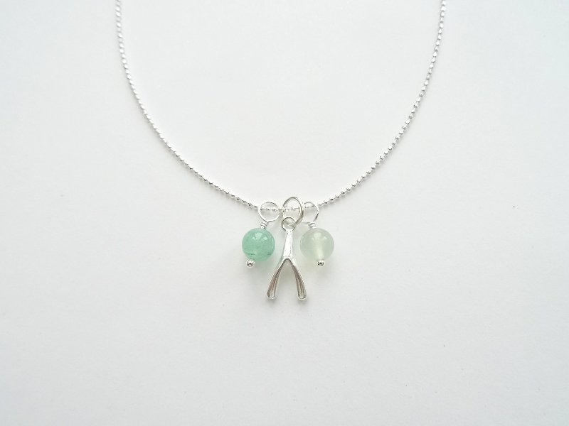 Aventurine & New Mountain Jade Wishbone Sterling Silver Necklace - Green - สร้อยคอทรง Collar - เงินแท้ สีเขียว