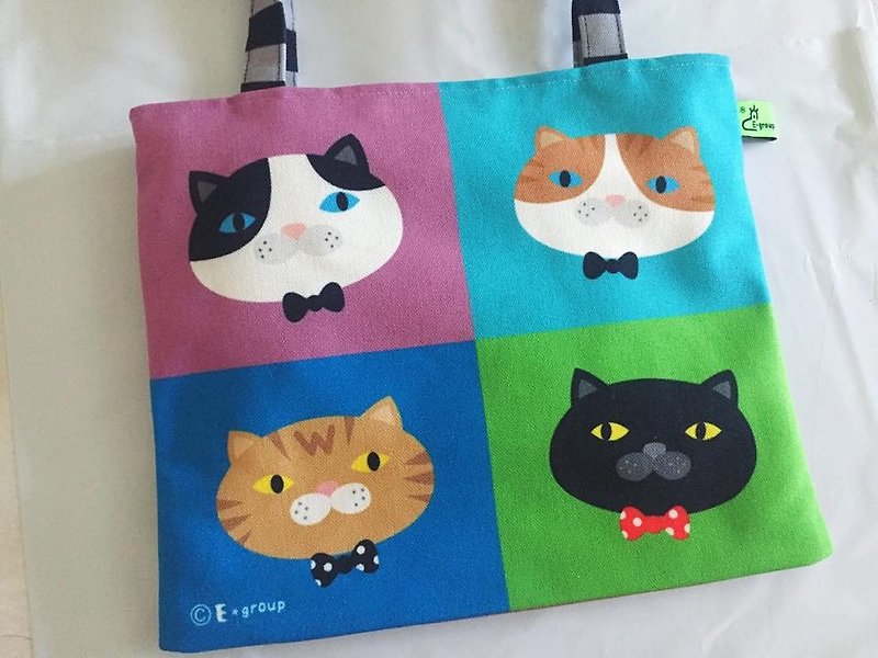 E * group shoulder bags double-sided design (A meow four-frame) canvas shoulder bag cat bag shoulder bags - กระเป๋าแมสเซนเจอร์ - กระดาษ สีม่วง