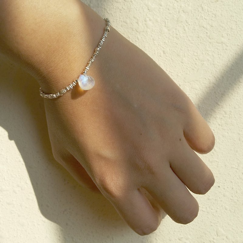Moonstone / Moonstone custom handmade 925 sterling silver spacers irregular bracelet (Moonstone Size 10- 11mm long) - Bracelets - Gemstone Blue