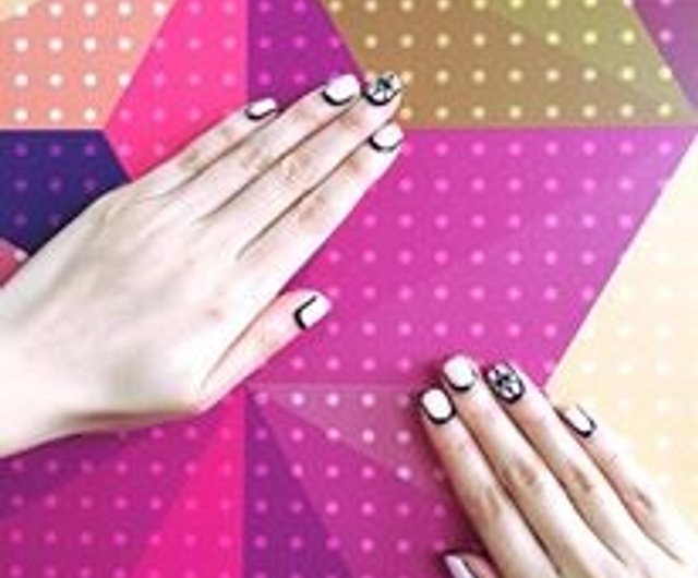 ブラック ピンク ダイヤモンド カット ネイル ラップ デザイナー ネイル ステッカー 22 個 ショップ Little Surprise Nail その他 Pinkoi