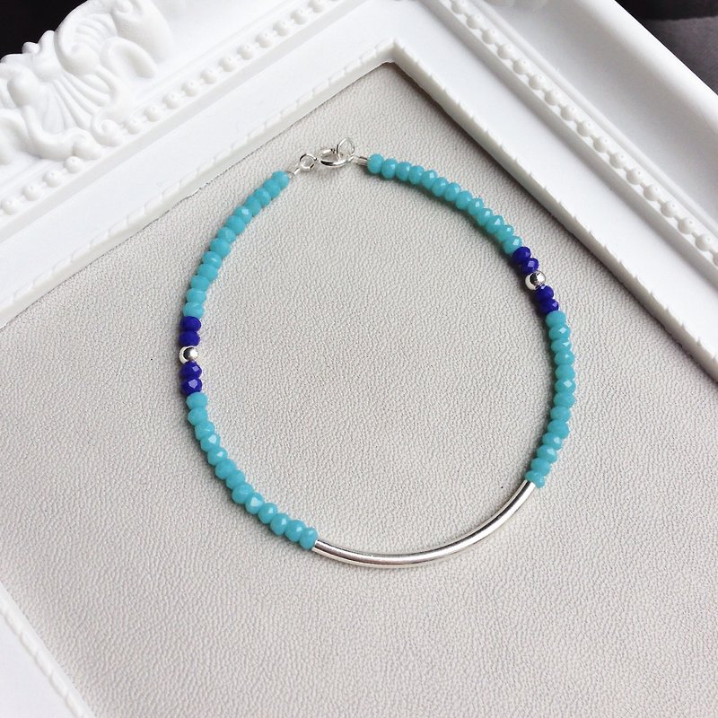 "KeepitPetite" Ocean • Czech beads • silver elbow • Hand Bracelet - Bracelets - Other Materials Blue