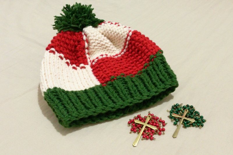 純手織毛毛暖暖聖誕快樂毛線帽 - 帽子 - 其他材質 多色