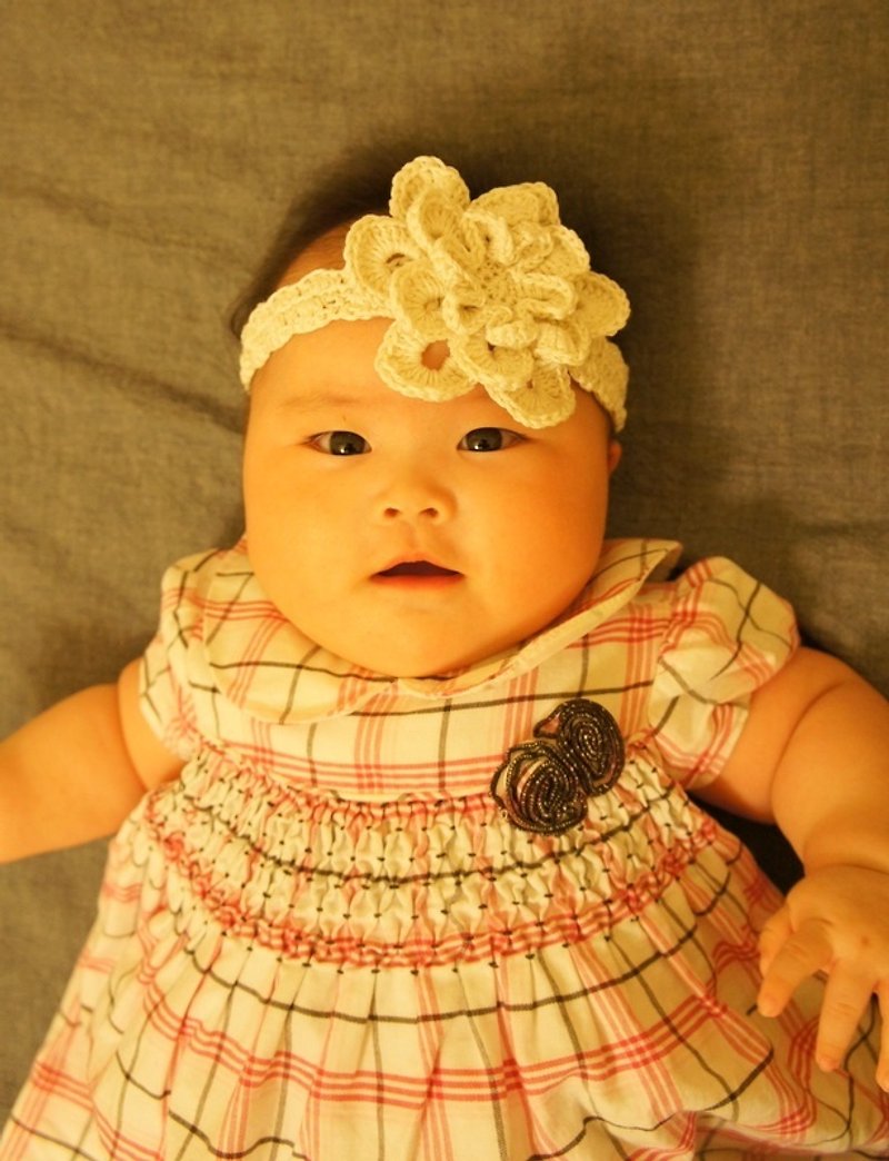 Japanese organic cotton thread hand-woven peony flower baby headband/big flower headband/Moonlight gift~ - ผ้ากันเปื้อน - วัสดุอื่นๆ หลากหลายสี
