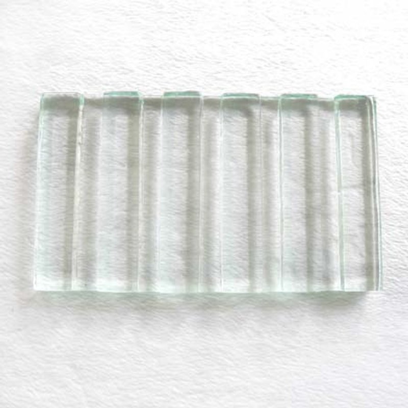 Wide straight pattern glazed soap dish (transparent) - Items for Display - Glass Transparent