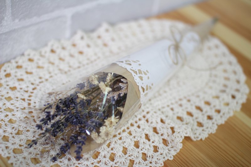 【乾燥薰衣草花束】-永生花/乾燥花/珠寶捧花/婚禮捧花花束/花禮 - 花藝/盆栽/植栽 - 植物．花 紫色