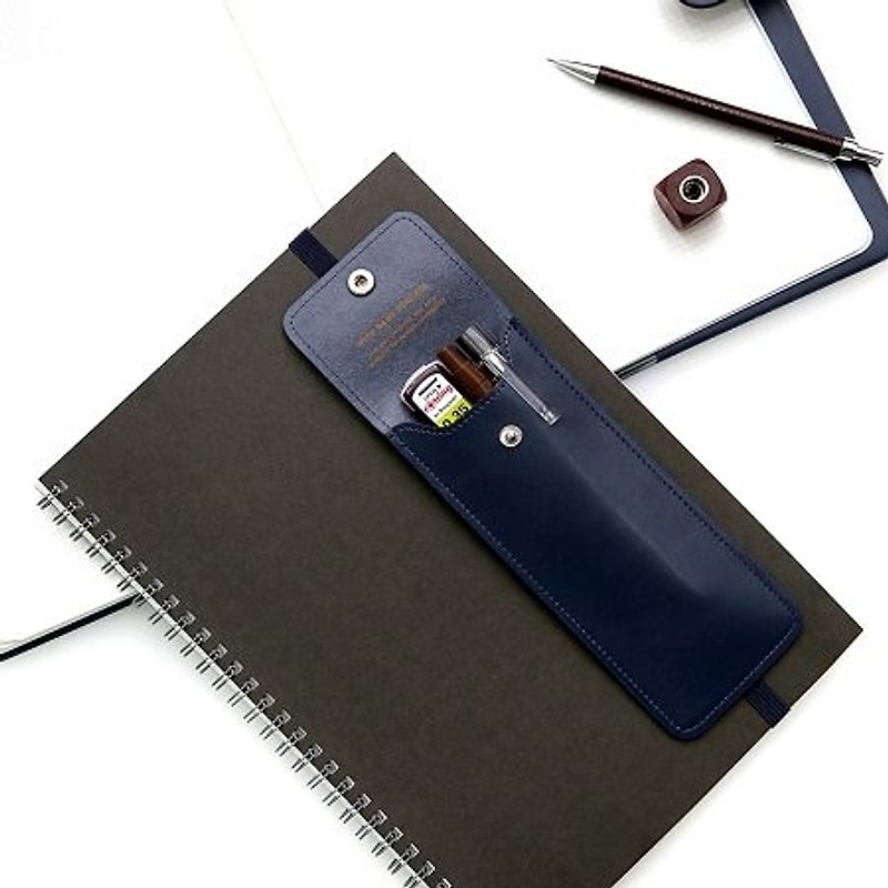 Dessin x Monopoly- bookmarked leather straps Pencil - indigo, MPL20156 - กล่องดินสอ/ถุงดินสอ - วัสดุกันนำ้ สีน้ำเงิน