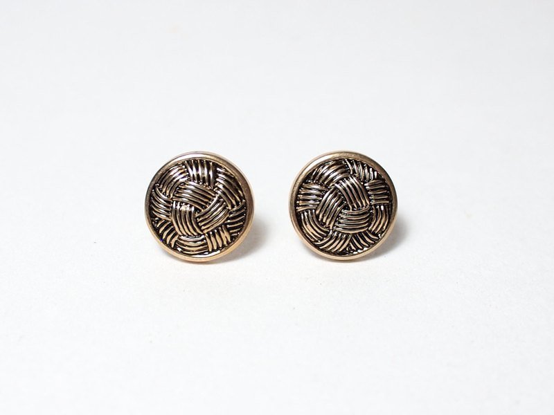 【サークルドット]麻ポリテクニック - ピアス・イヤリング - プラスチック ゴールド