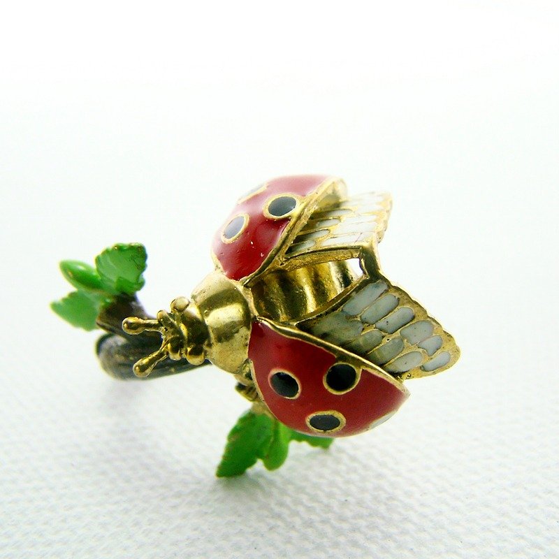 Ladybug branch ring in brass and enamel color ,Rocker jewelry ,Skull jewelry,Biker jewelry - 戒指 - 其他金屬 