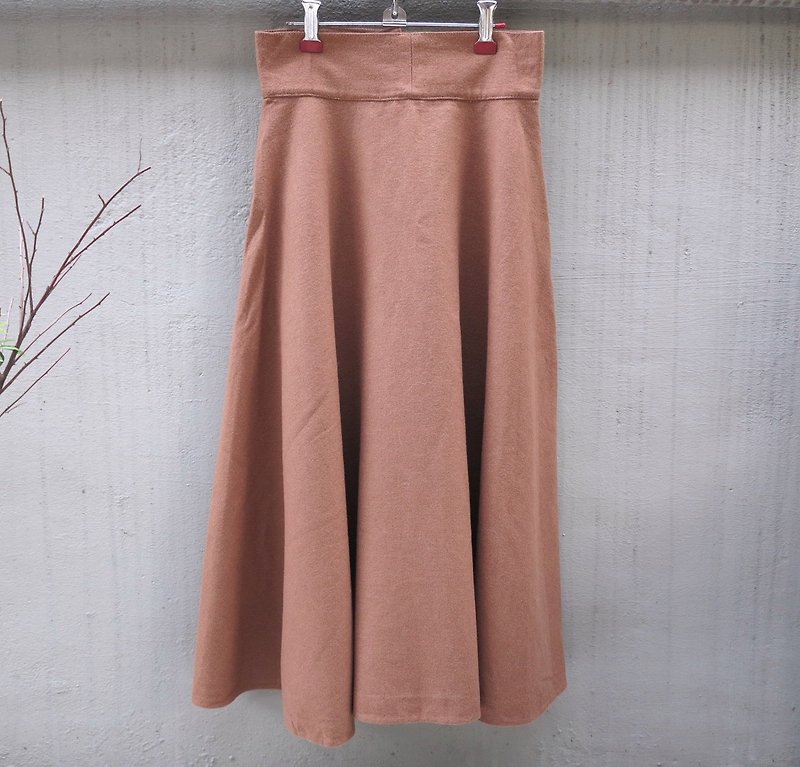 FOAK vintage brown woolen skirt big skirt - กระโปรง - วัสดุอื่นๆ สีนำ้ตาล