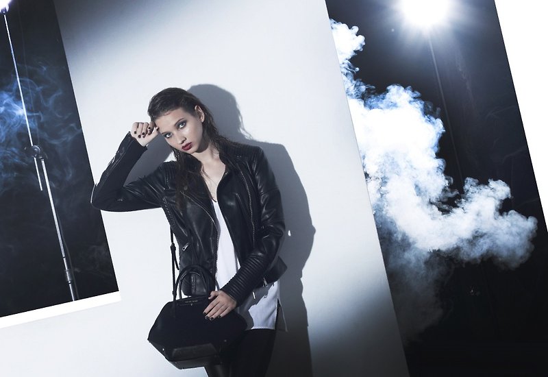 Ms. NEVER MIND bag (shoulder bag) - leather + space cotton -NICKI- stylish black - New Year - กระเป๋าแมสเซนเจอร์ - วัสดุอื่นๆ สีดำ