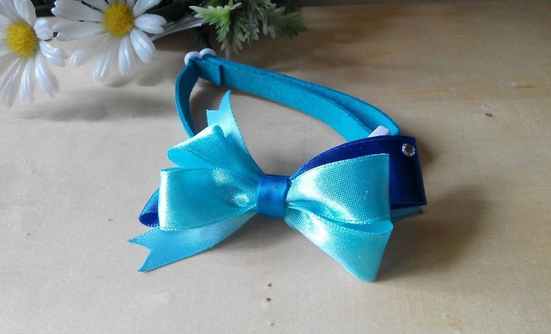 Safe Pet Collar x Fresh Water Blue Cat Dog/Neck Strap/Bow Tie/Jiujiu - ปลอกคอ - ผ้าฝ้าย/ผ้าลินิน สีน้ำเงิน